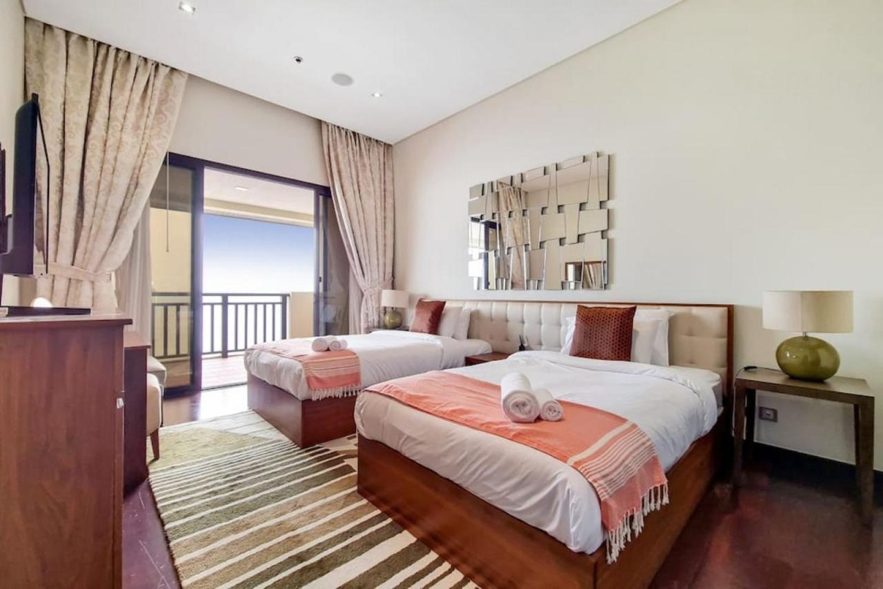 Royal Amwaj Residences North - Vibrant Two Bedroom Apartment Dubai