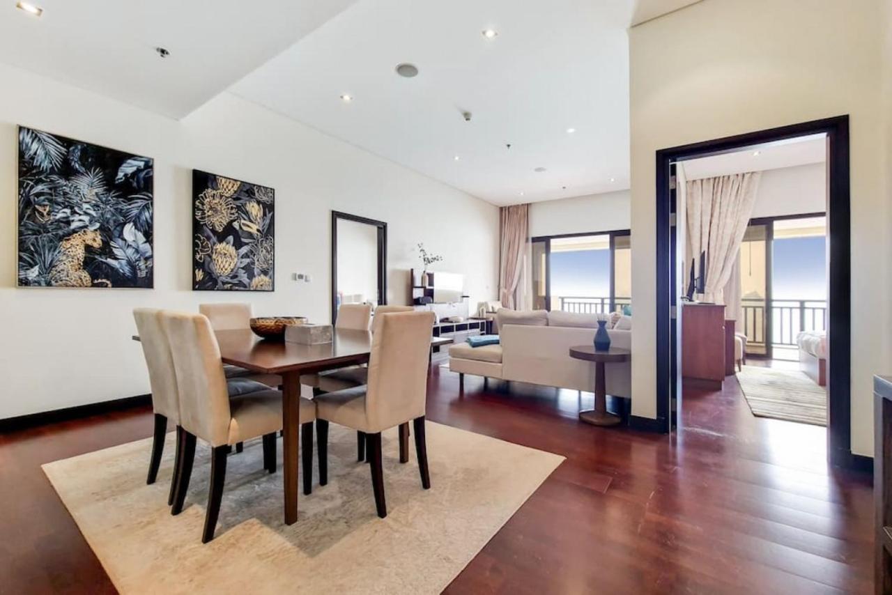 Apartment Royal Amwaj Residences North - Vibrant Two Bedroom *