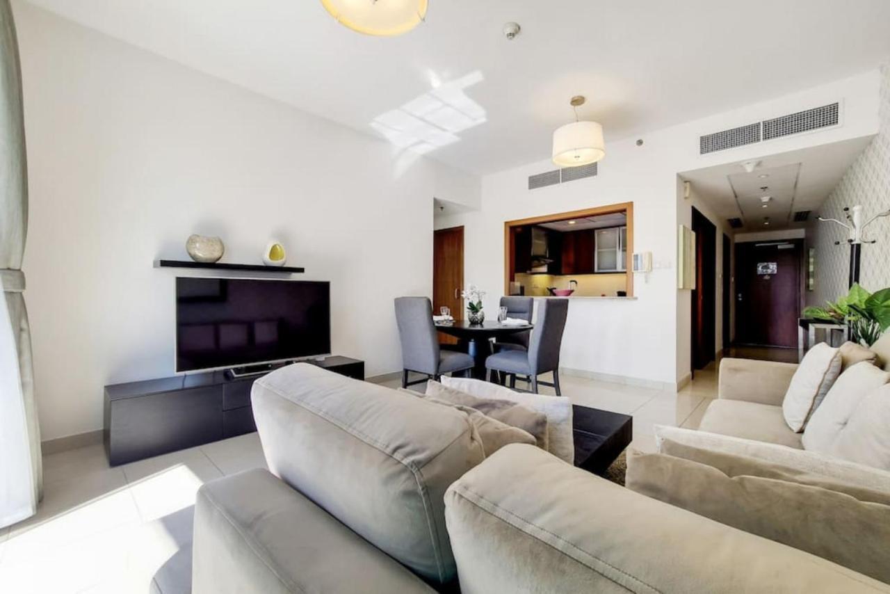 Standpoint A, Downtown - Contemporary One Bedroom Apartment