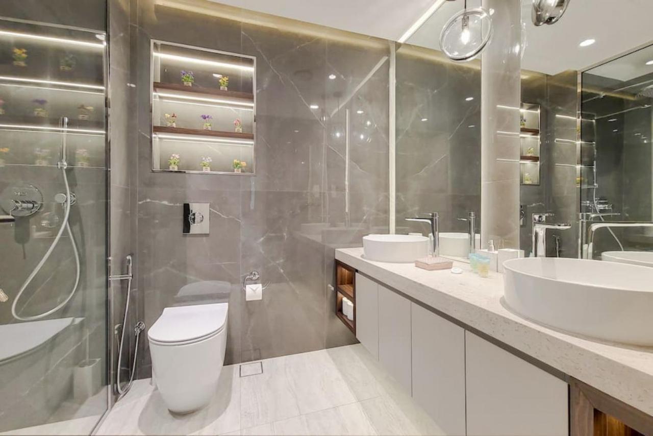 Horizon Tower, Marina - Exquisite Four Bedroom Apartment Dubai