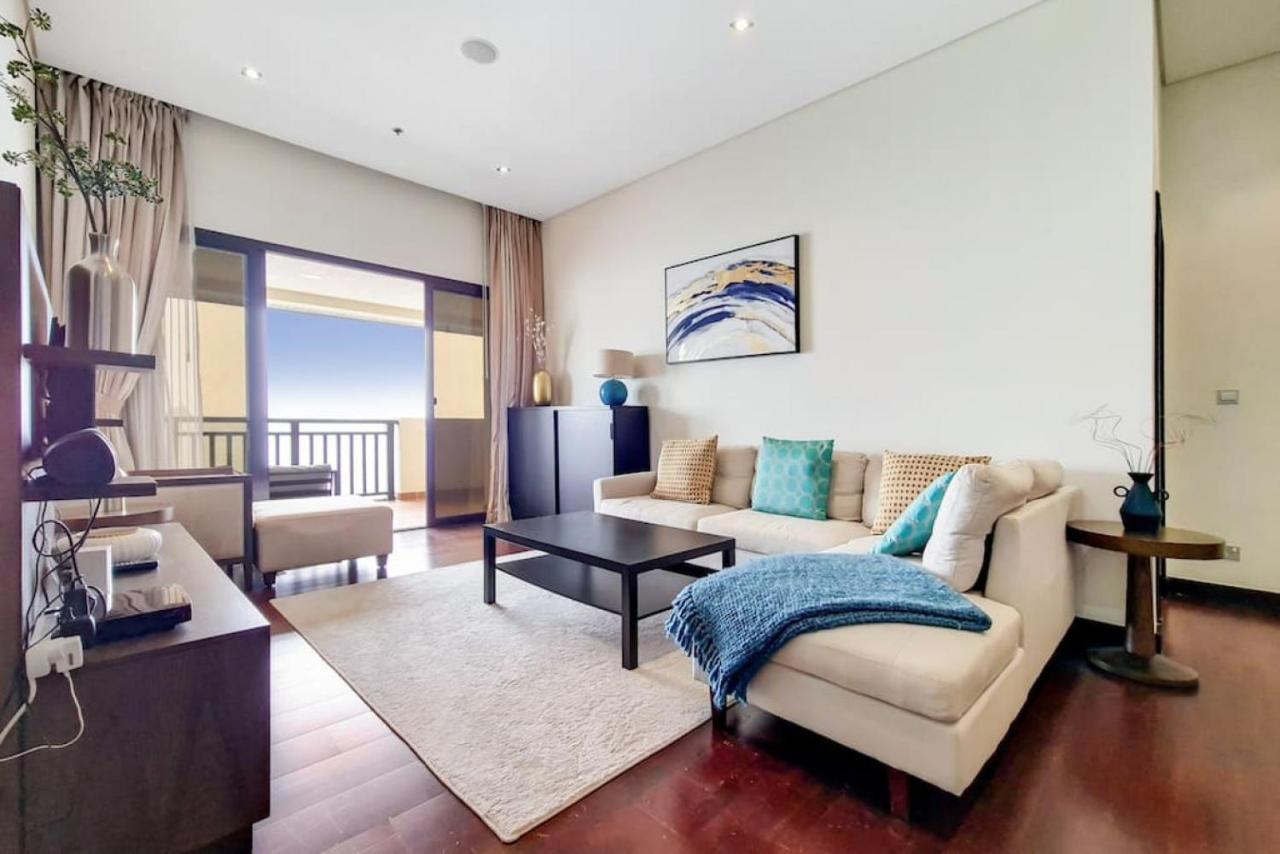 Royal Amwaj Residences North - Vibrant Two Bedroom Apartment