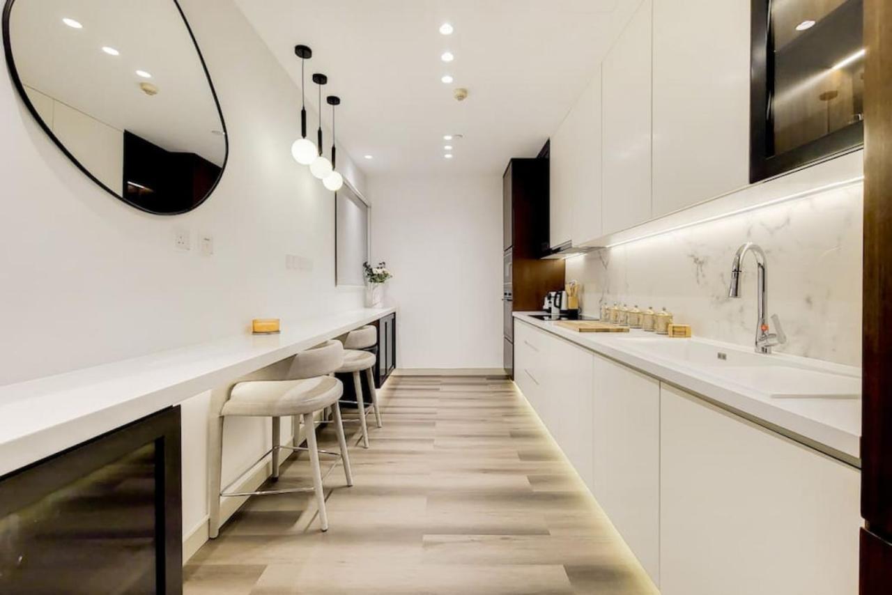 Horizon Tower, Marina - Exquisite Four Bedroom Apartment *