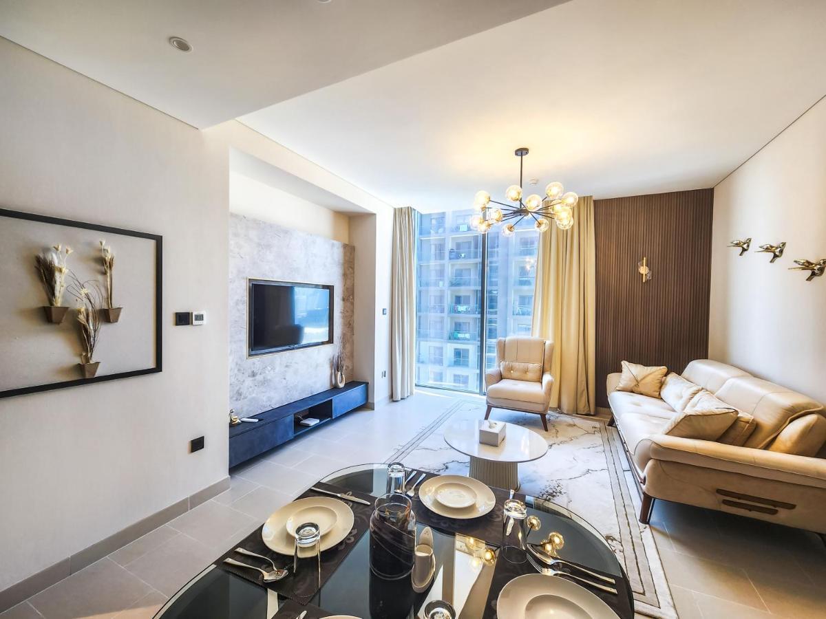 By Latinem Luxury 2br Cv B2302 Near Burj Khalifa *