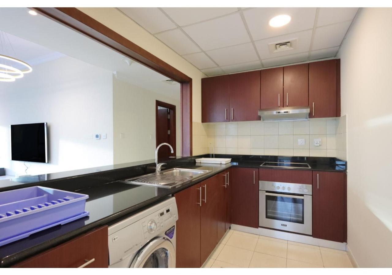 Apartment Spacious 3 Bedroom With Marina View - Near Marina Mall Dubai