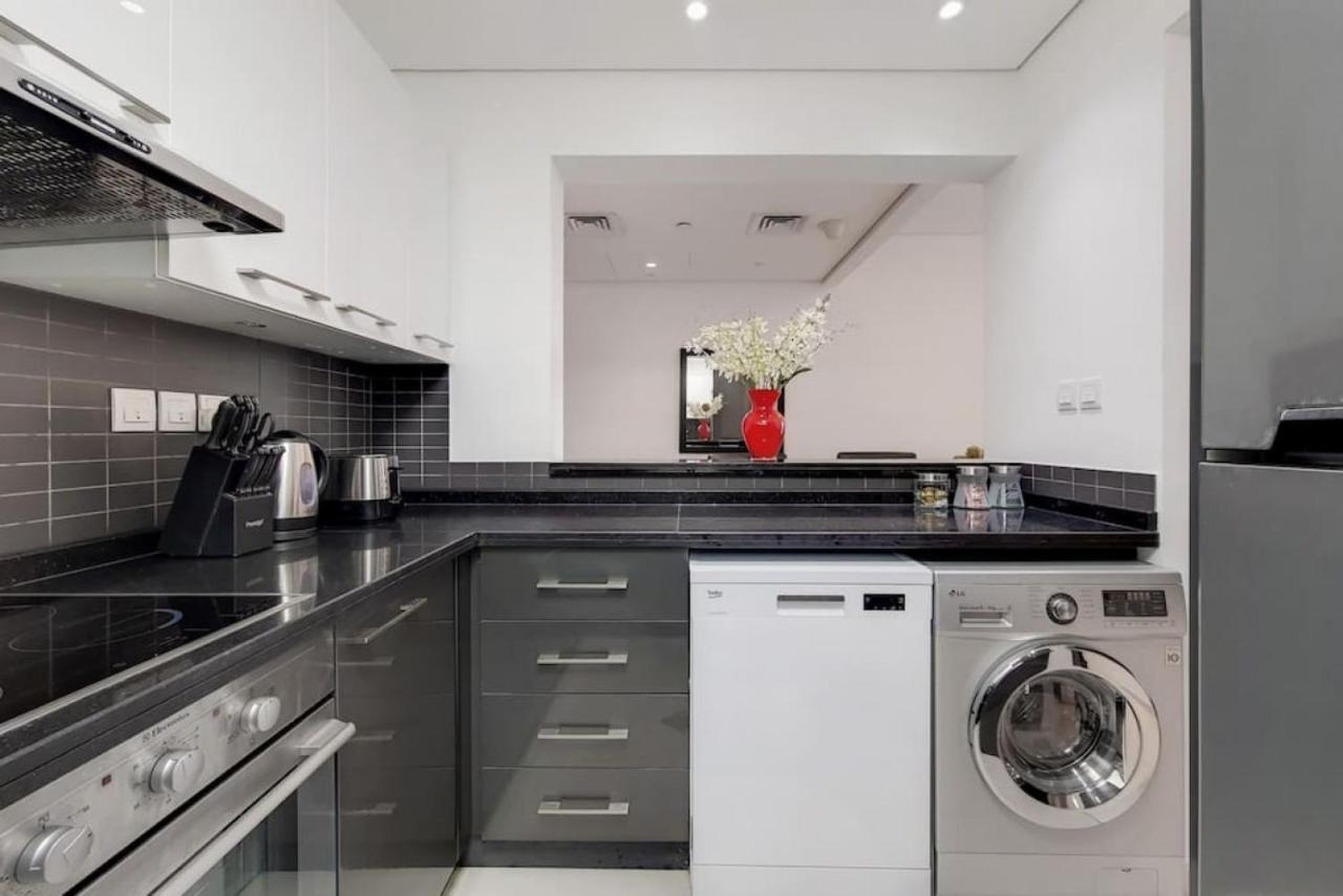Apartment Silverene Tower B, Marina - Vibrant Two Bedroom *