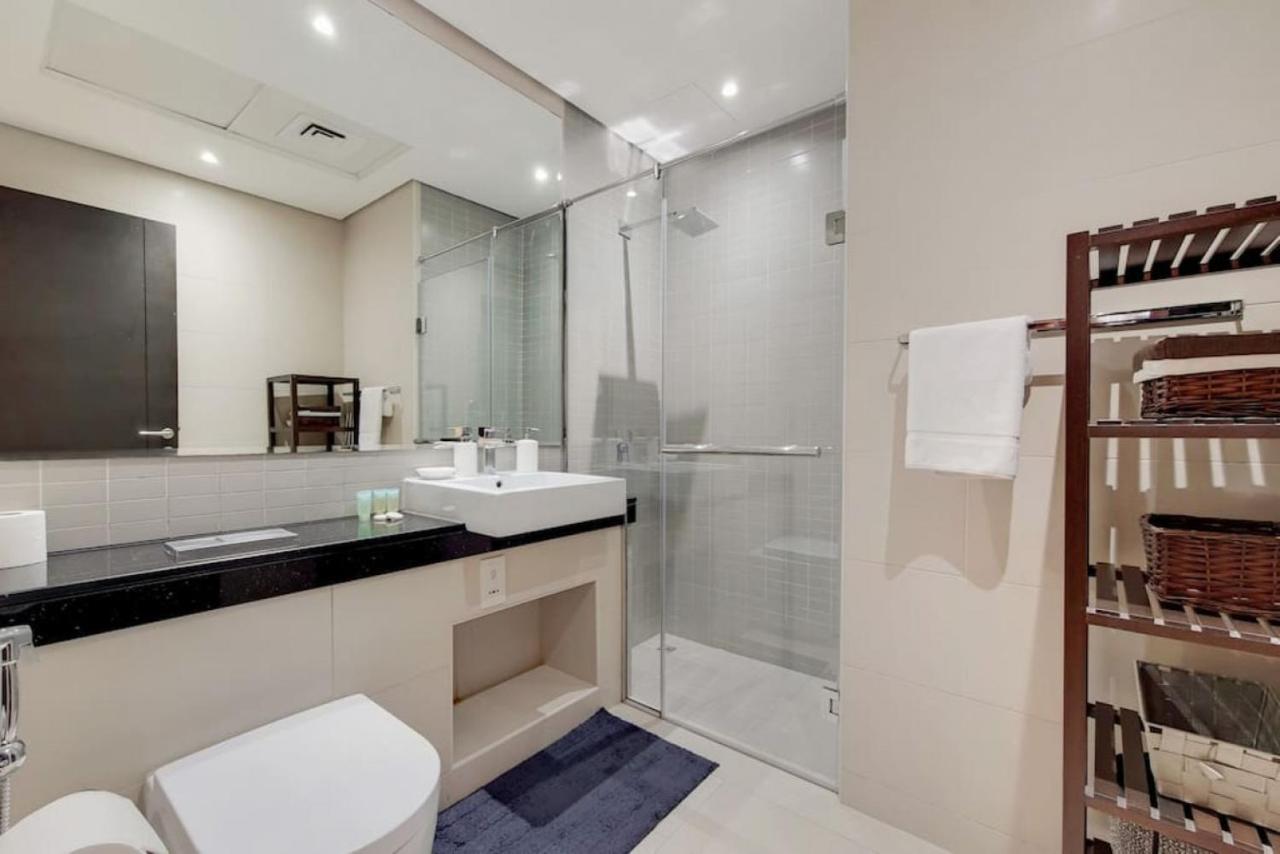 Apartment Silverene Tower B, Marina - Vibrant Two Bedroom