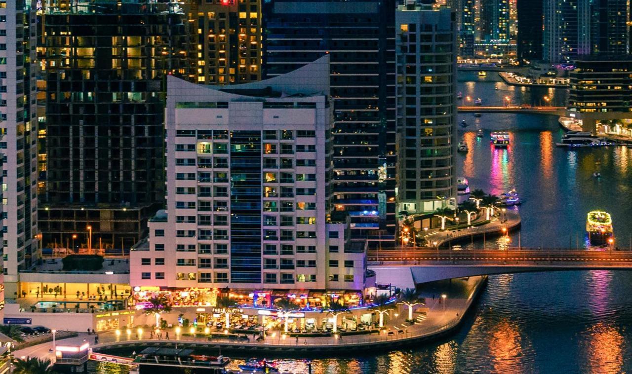 Lux Spectacular Marina View Dubai
