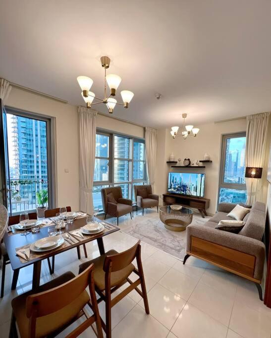 In Downtown Dubai, 3min Walk To Burj Khalifa & Mall Apartamento Dubai