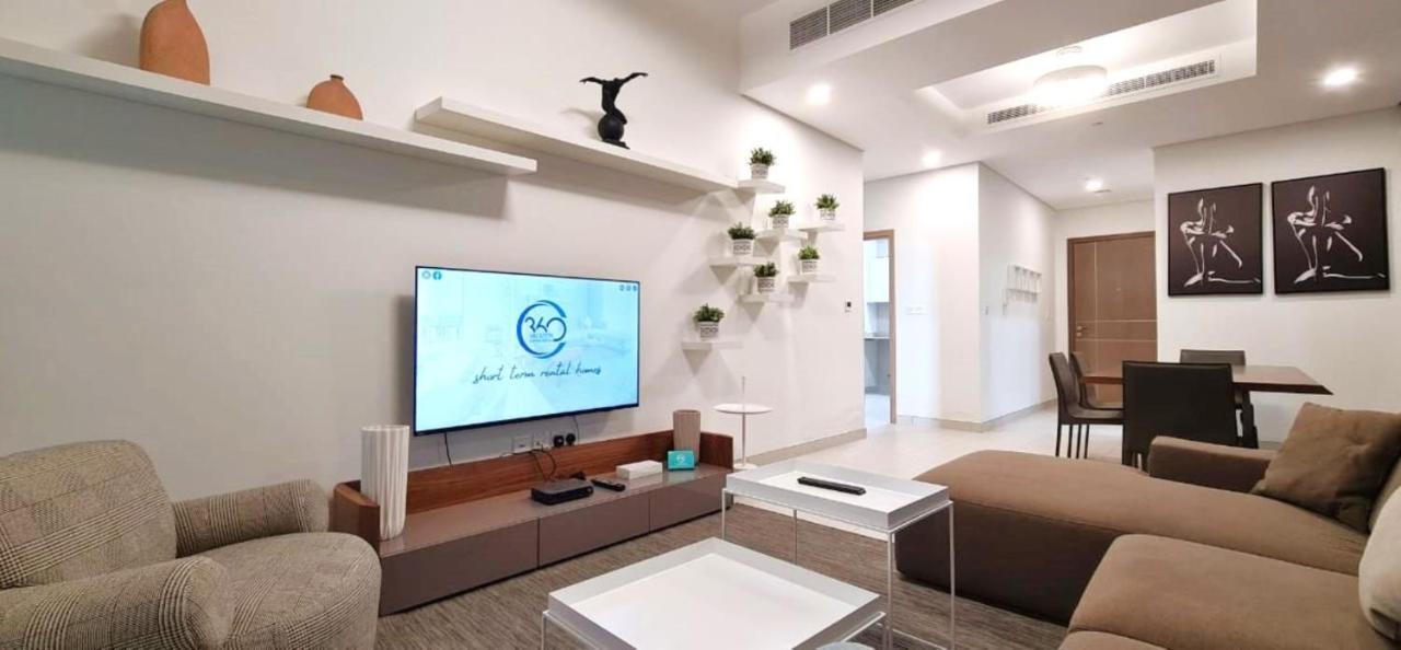 Apartment Spacious 1br With Balcony & Rooftop Pool The Bay Business Bay Dubai