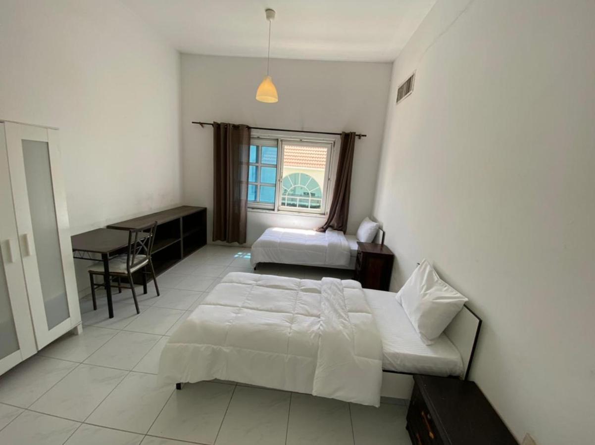 Guest house Comfortable Private In Compound Housing Dubai