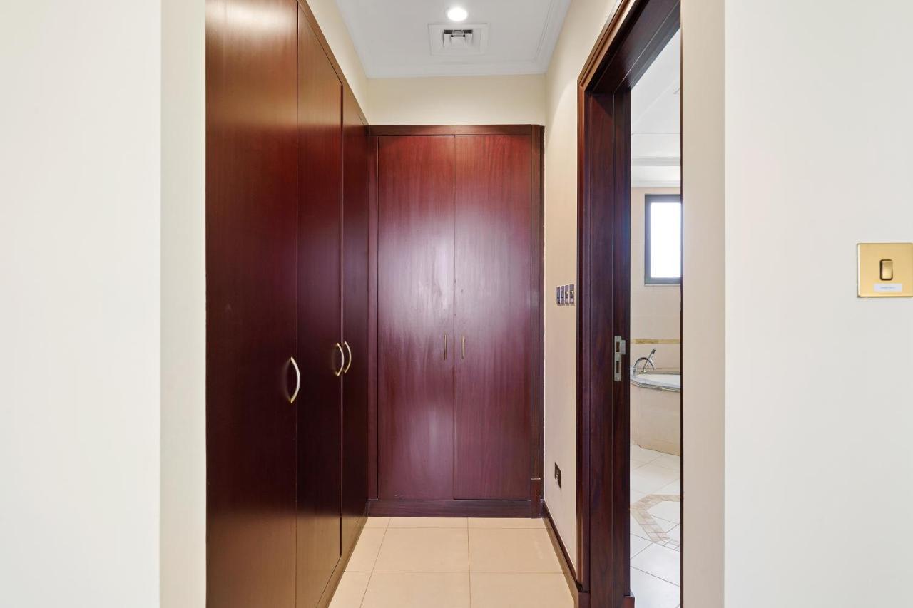 Grande On Palm Jumeirah - 6 Bedroom + Kids Apartment Dubai