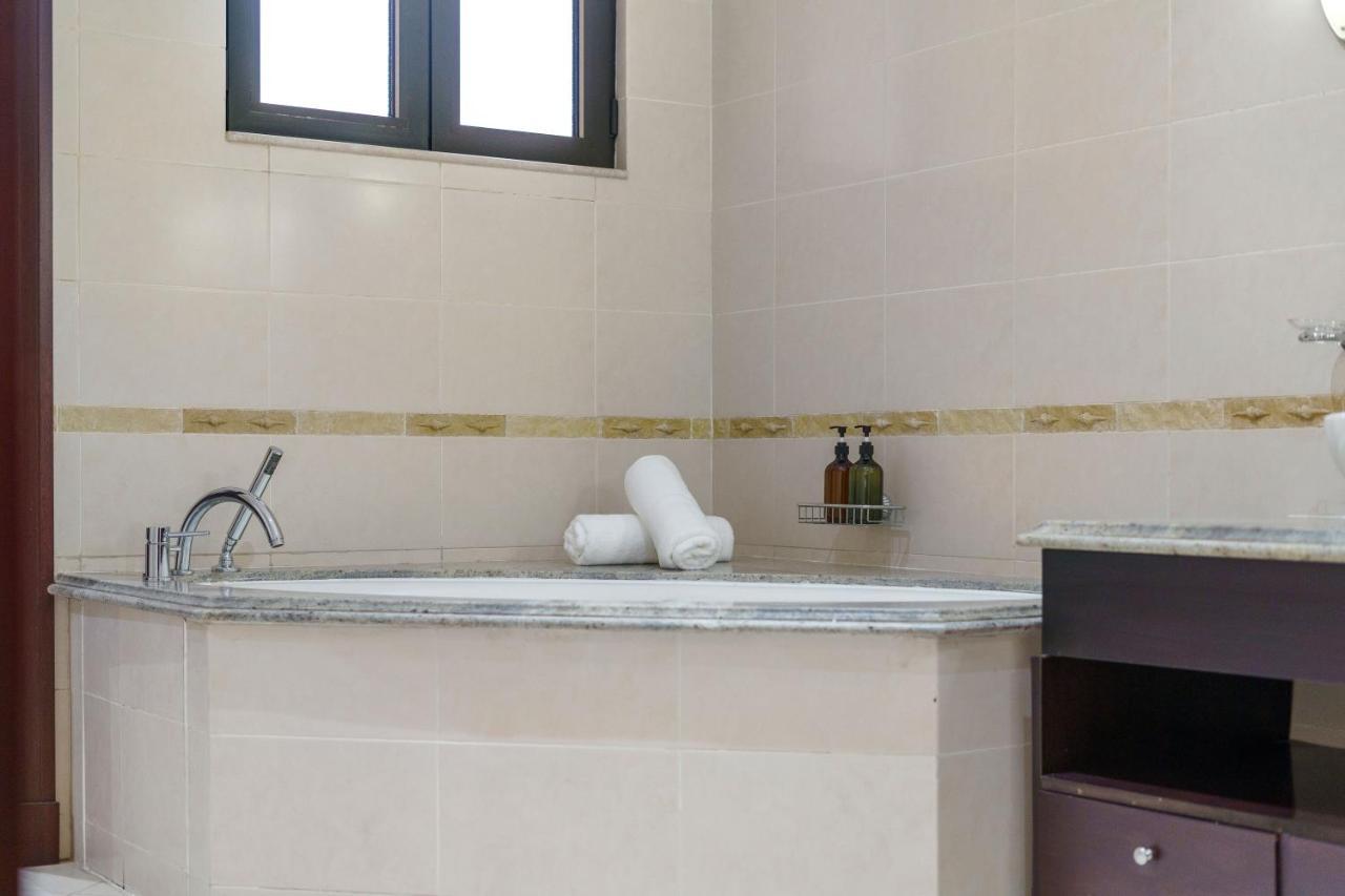 Grande On Palm Jumeirah - 6 Bedroom + Kids