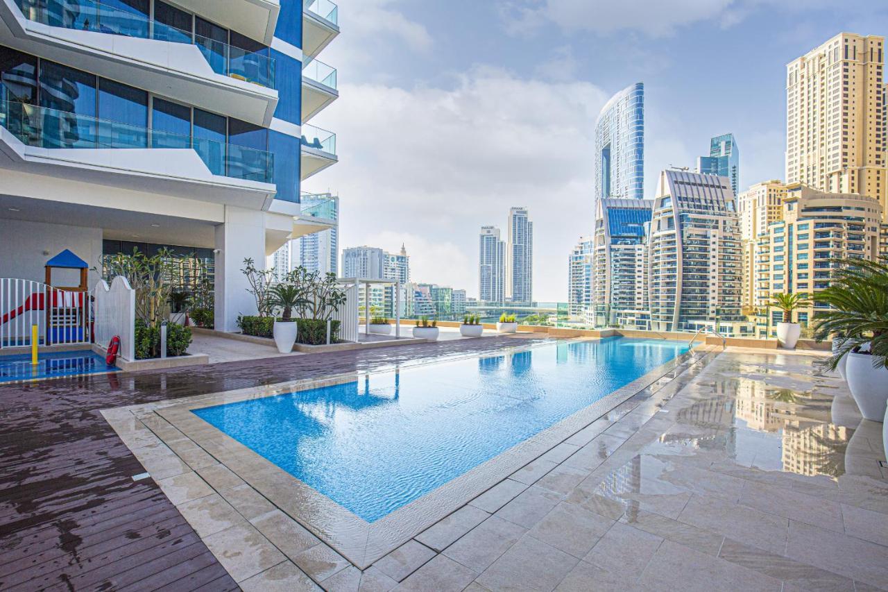 Stunning Views Elegant 5 Star Luxury 1br Marina Apartment Dubai