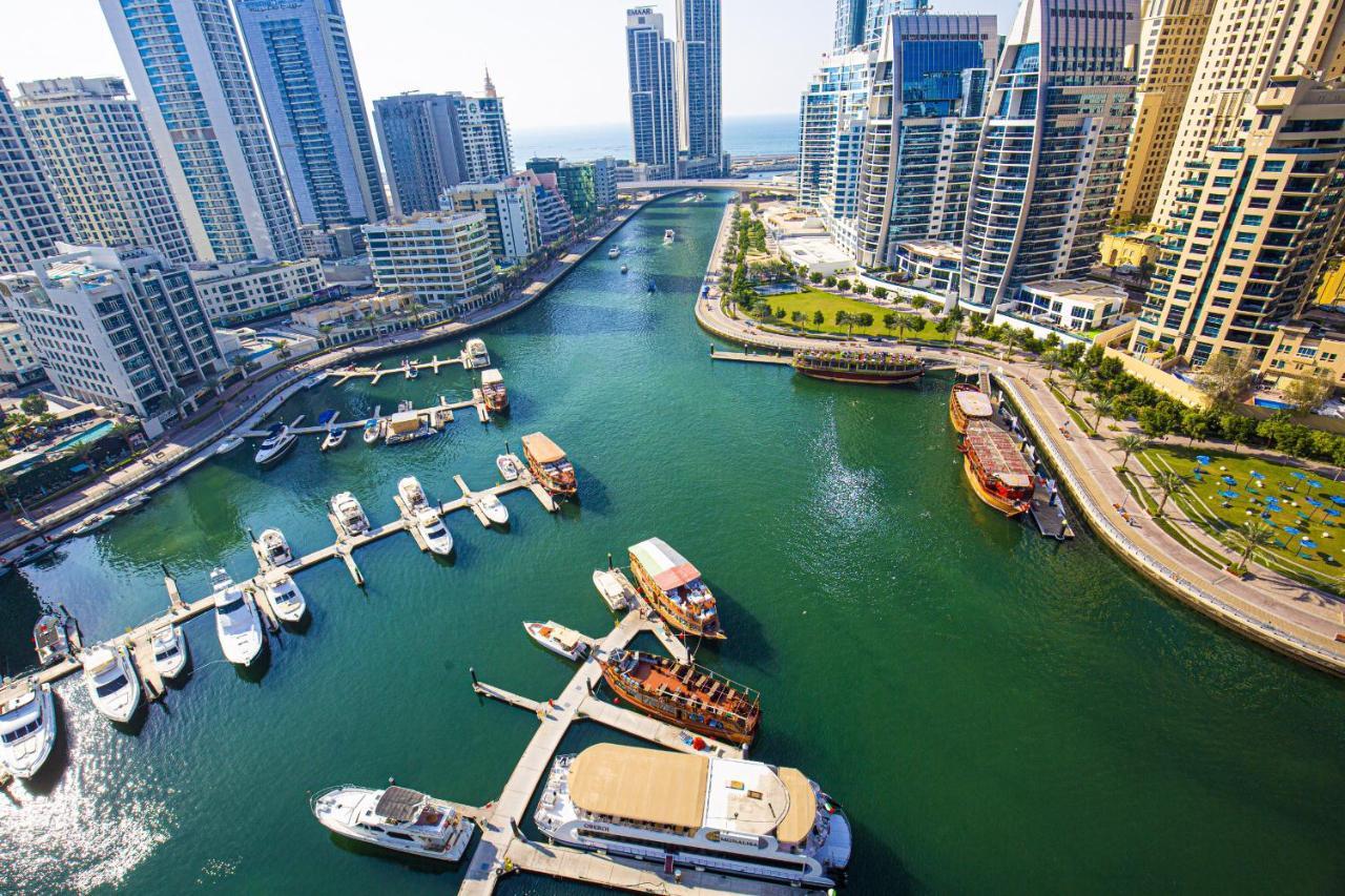 Stunning Views Elegant 5 Star Luxury 1br Marina Apartment Dubai