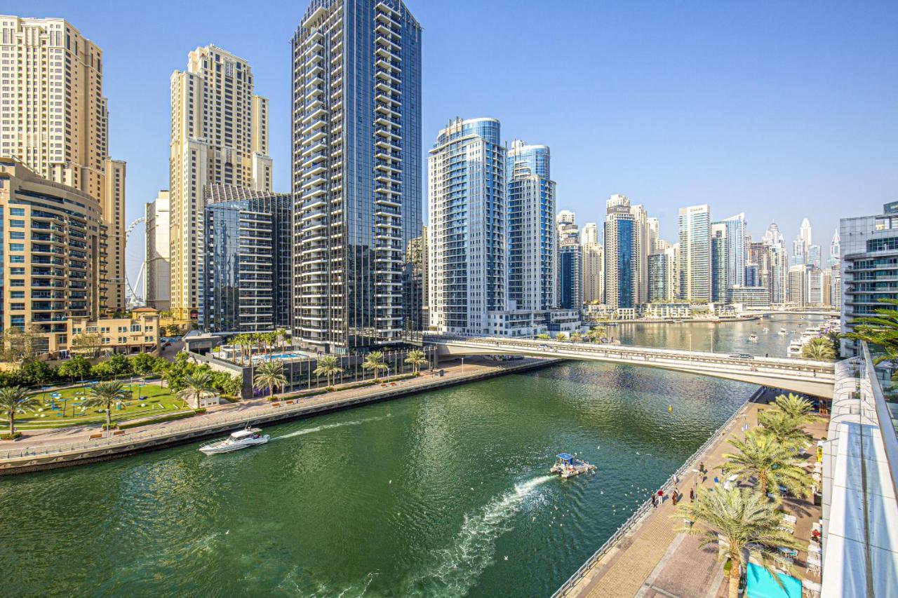 Stunning Views Elegant 5 Star Luxury 1br Marina Dubai
