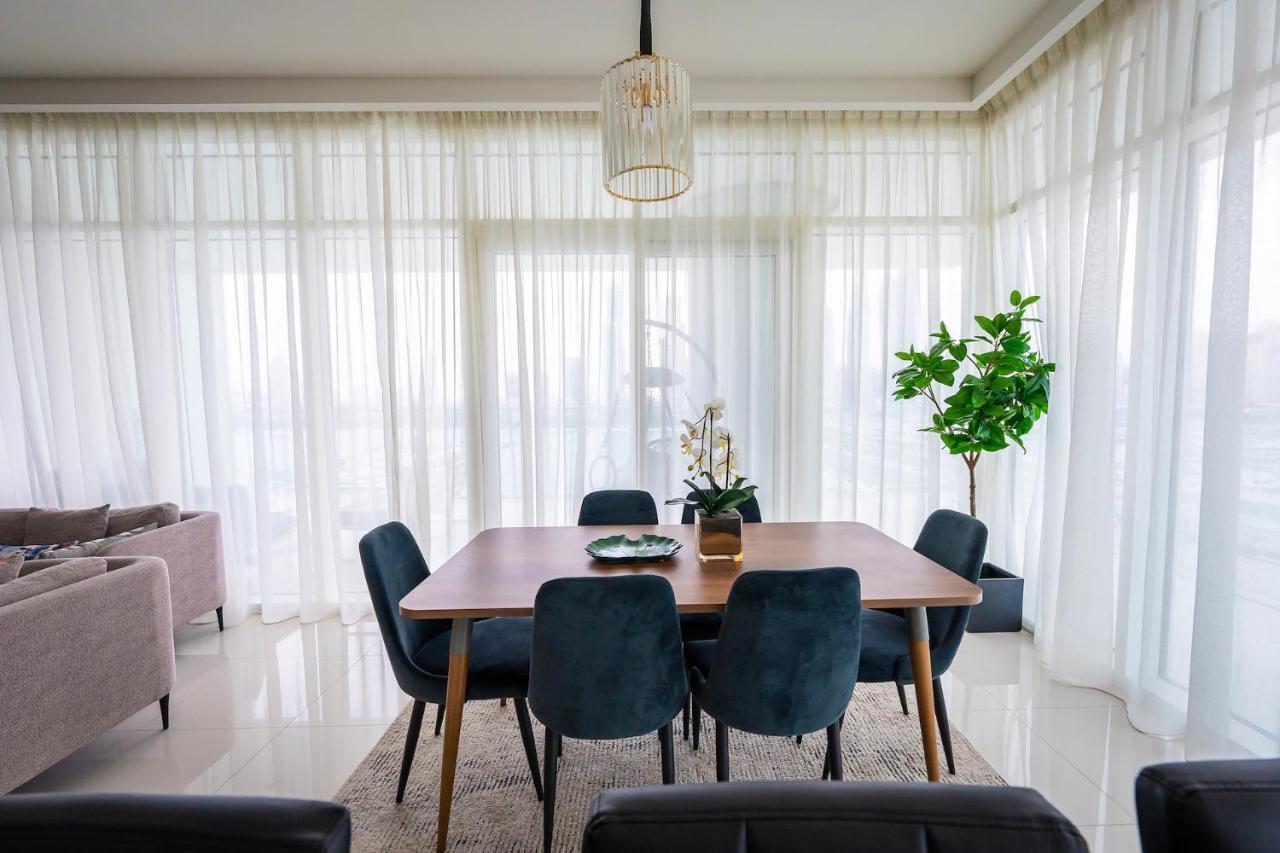 Apartment Glamorous 3br With Marina View Dubai