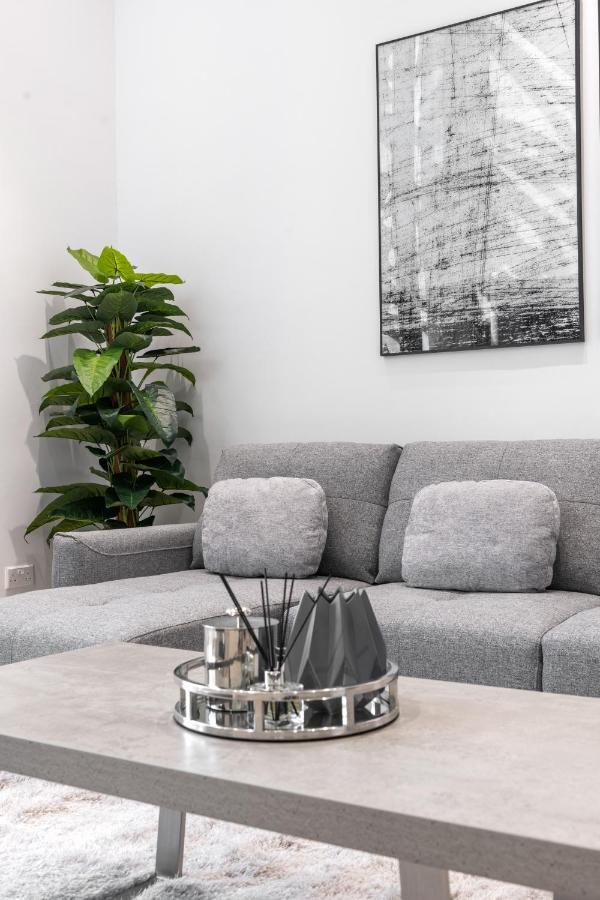 Ultra Luxury Jbr Duplex Penthouse - Free 5 Star Access Dubai