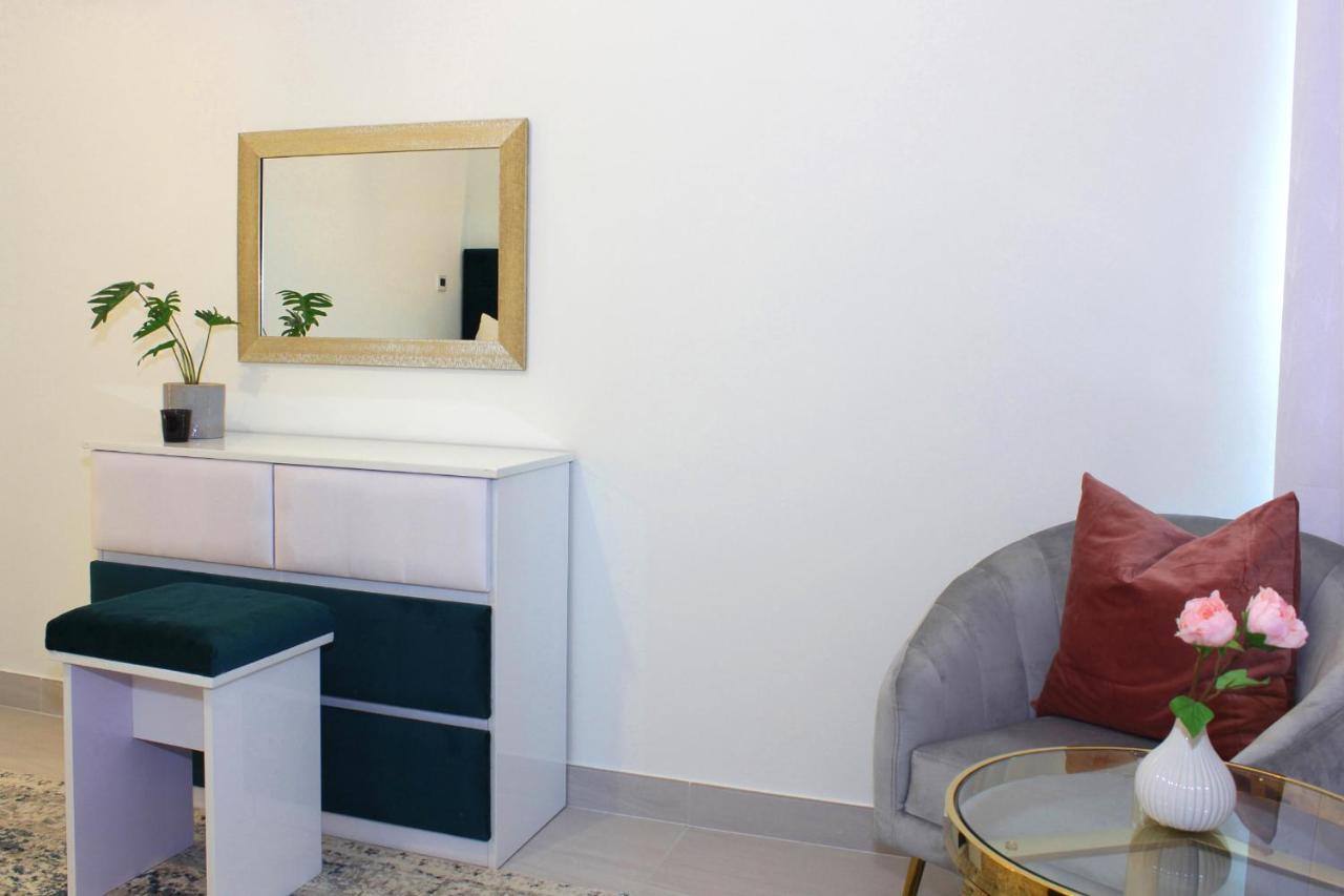 Apartment Luxury Staycation - Park Gate Residences - Lush Green Garden Of Zabeel Park