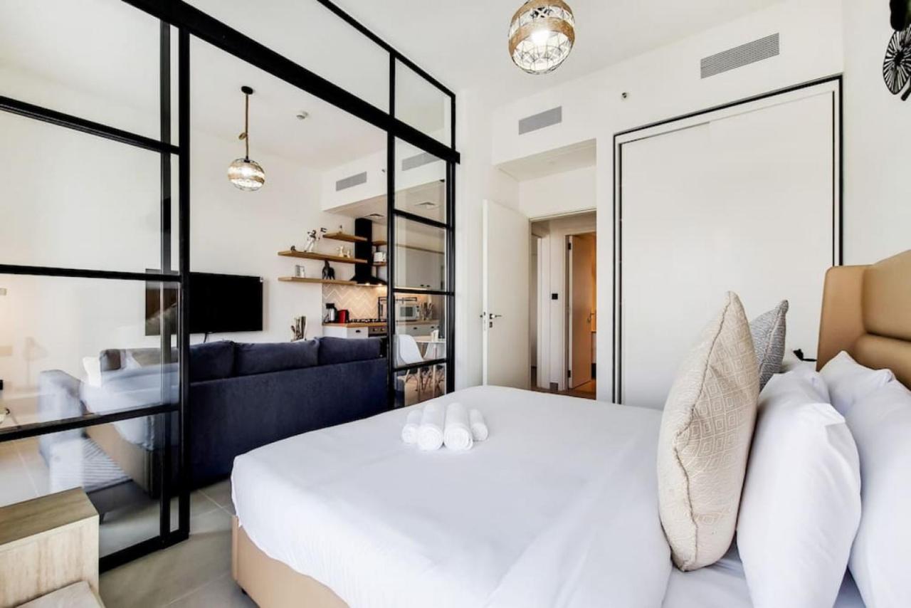 Collective 2 Tower A Hills - Chic One Bedroom *