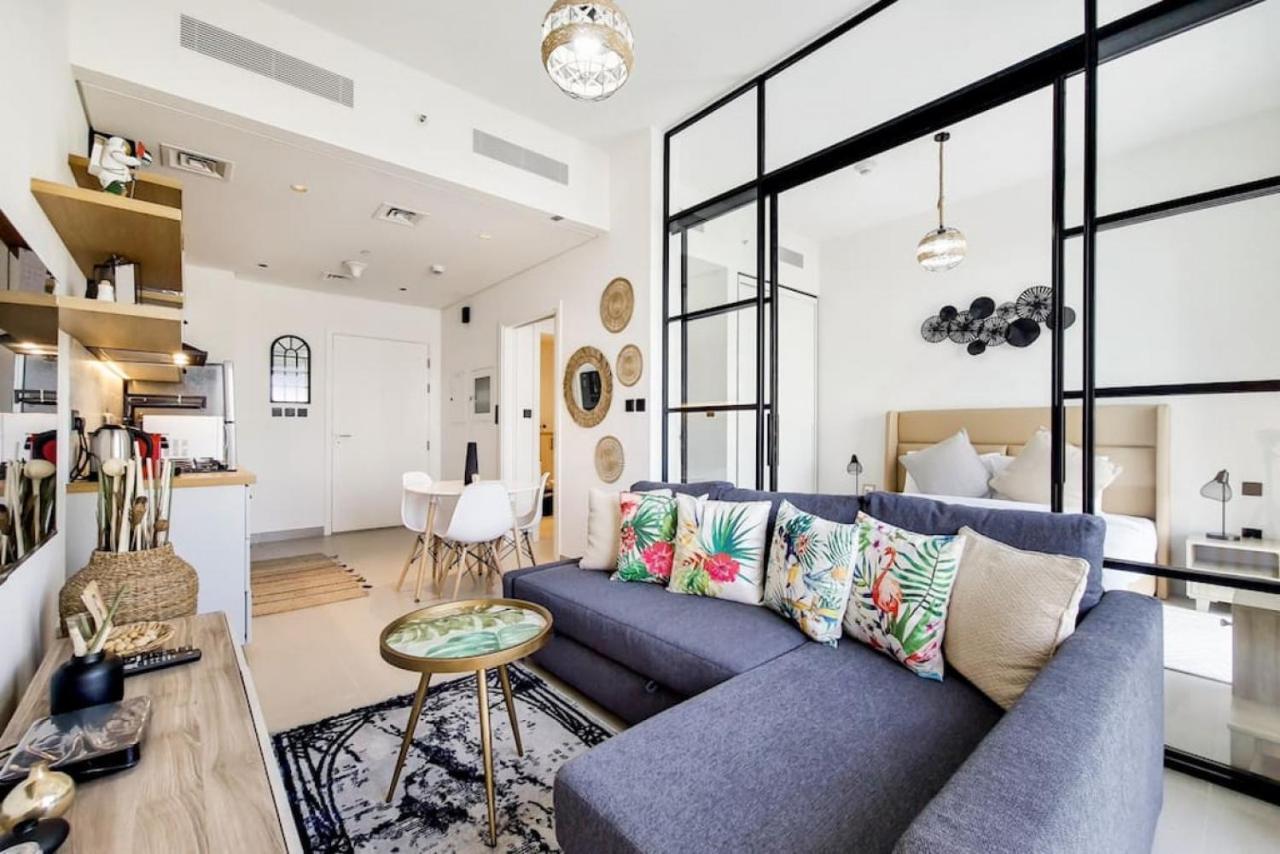 Collective 2 Tower A Hills - Chic One Bedroom *