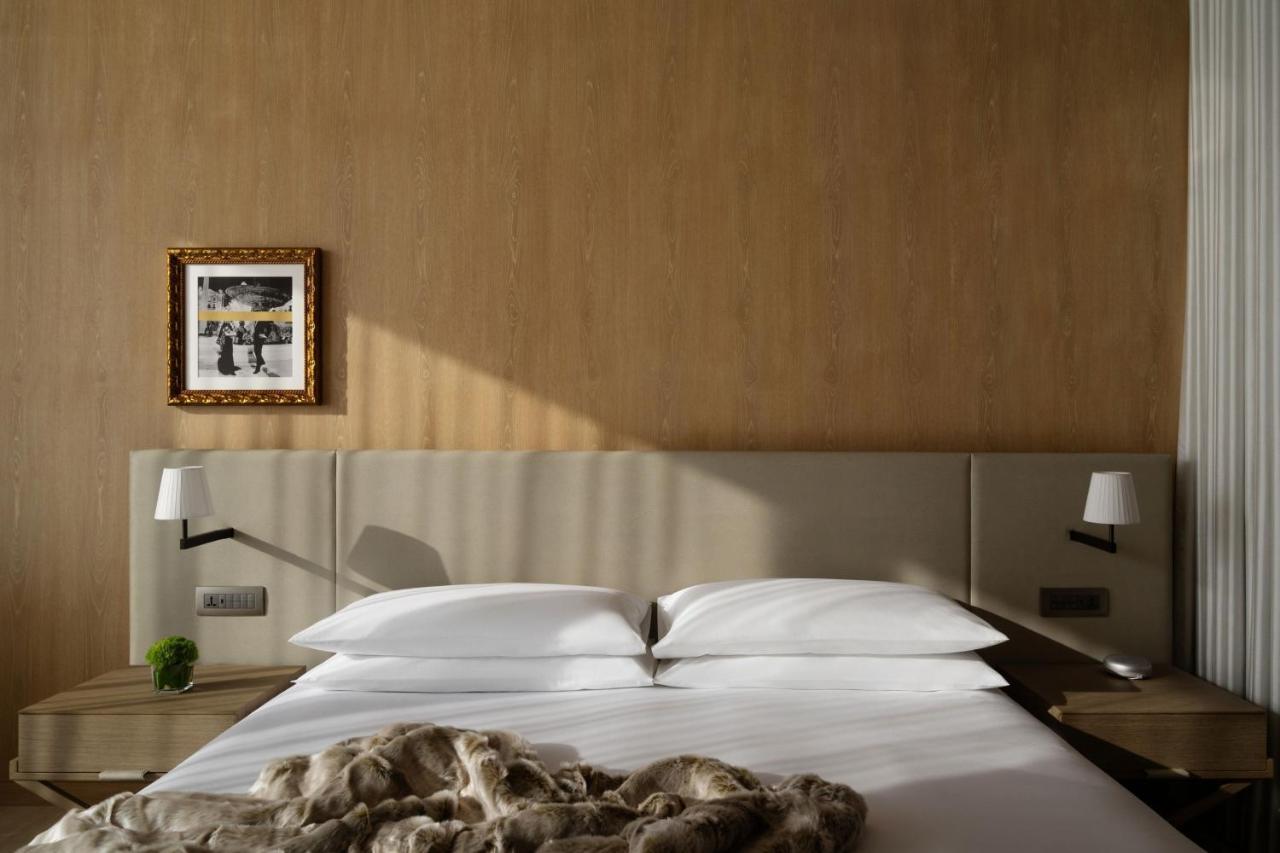The Edition Hotel 5*