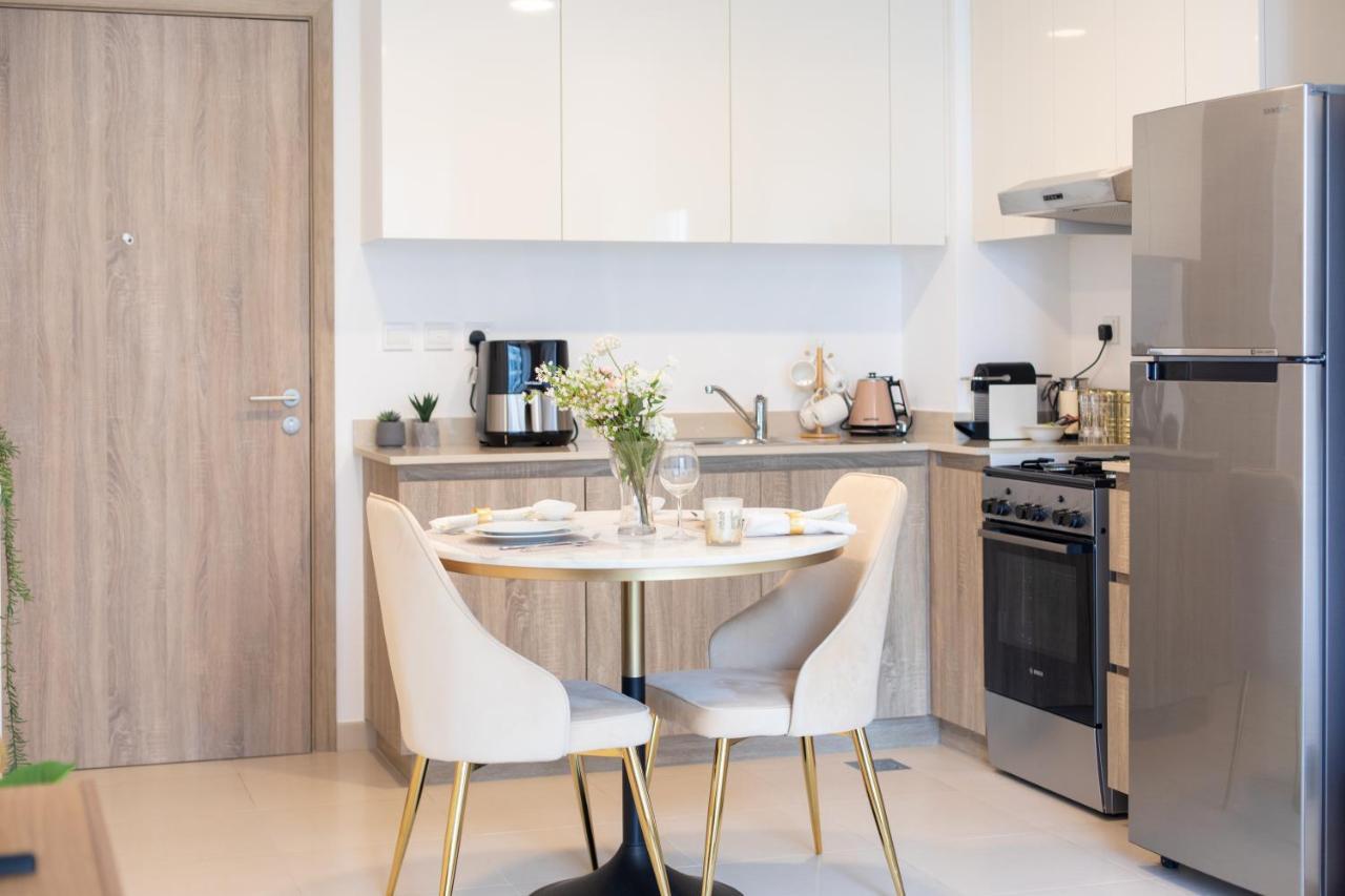 Brand New 1br With A Pool, Gym & Games Area * Dubai