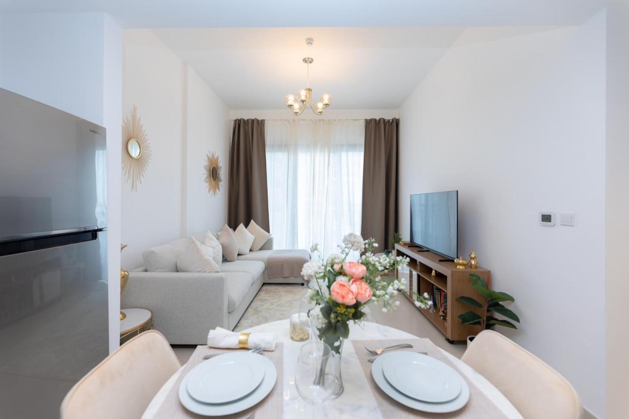 Brand New 1br With A Pool, Gym & Games Area * Dubai