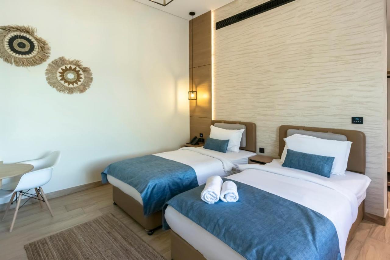 The Sustainable Homes Operated By Fam Living Apartment *
