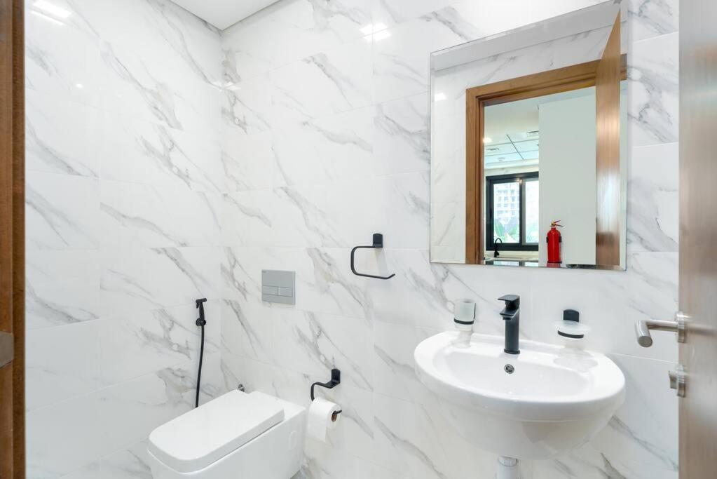 Apartamento Unique Apt With Private Jacuzzi In *