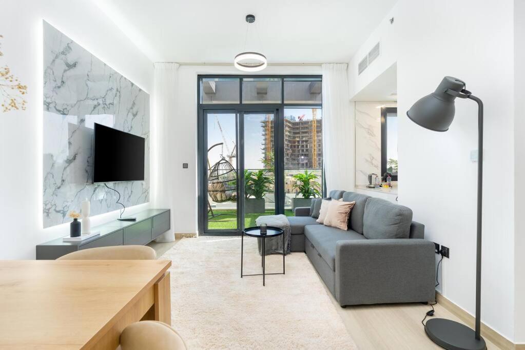 Apartamento Unique Apt With Private Jacuzzi In *
