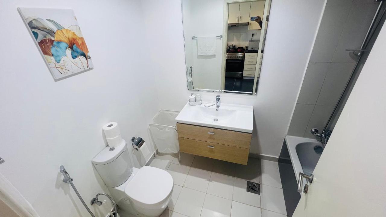 Apartment Newly Furnished Bright And Cozy - Damac Hills Dubai