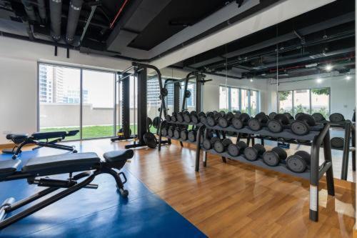 Luxurious 2 Bedroom + Maid With Burj Khalifa View Apartment