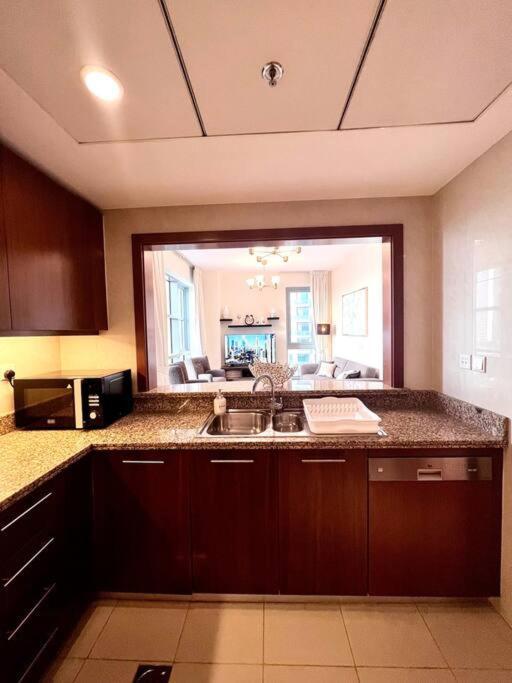 In Downtown Dubai, 3min Walk To Burj Khalifa & Mall Apartamento Dubai