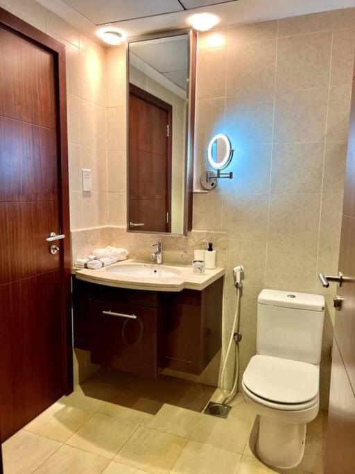 In Downtown Dubai, 3min Walk To Burj Khalifa & Mall Apartamento *