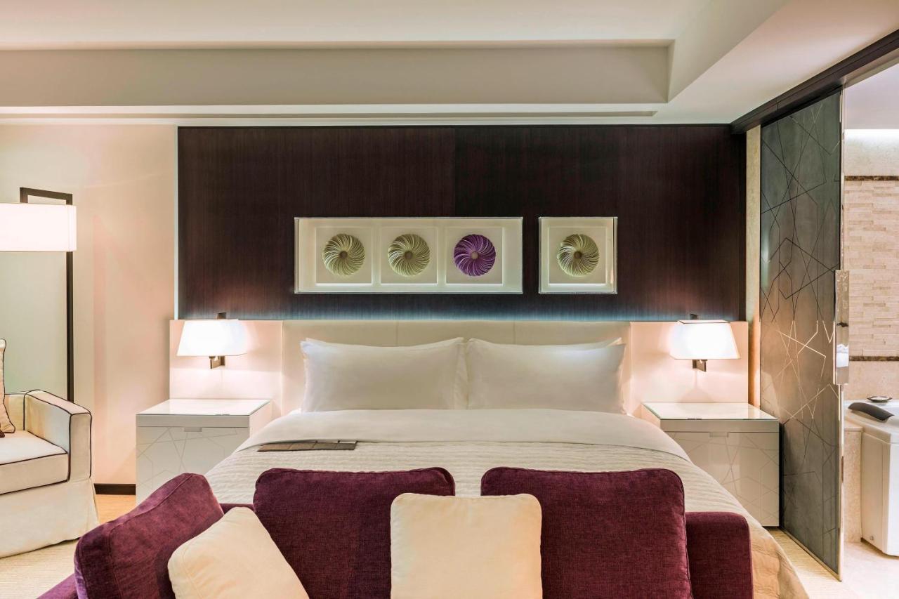 Hotel Le Meridien & Conference Centre 5*