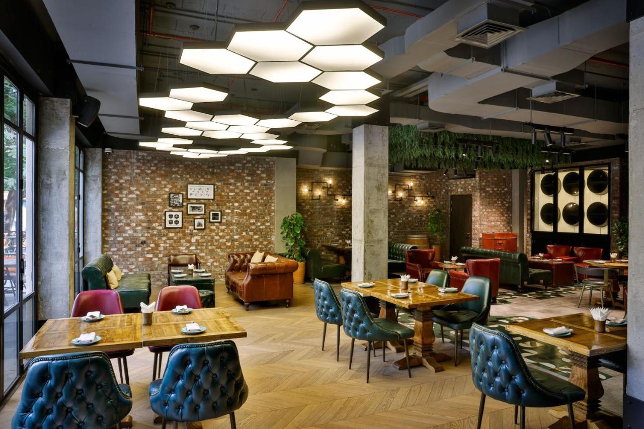 Le Meridien & Conference Centre Hotel
