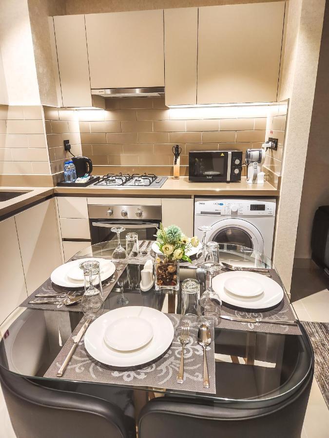 Apartment By Latinem Luxury 1br Cv A2011 Near Burj Khalifa