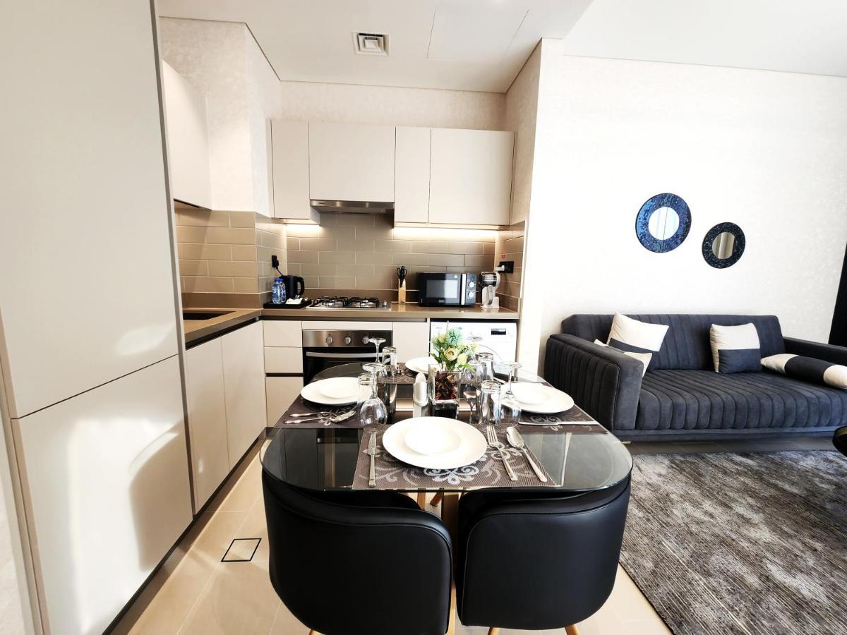 By Latinem Luxury 1br Cv A2011 Near Burj Khalifa *