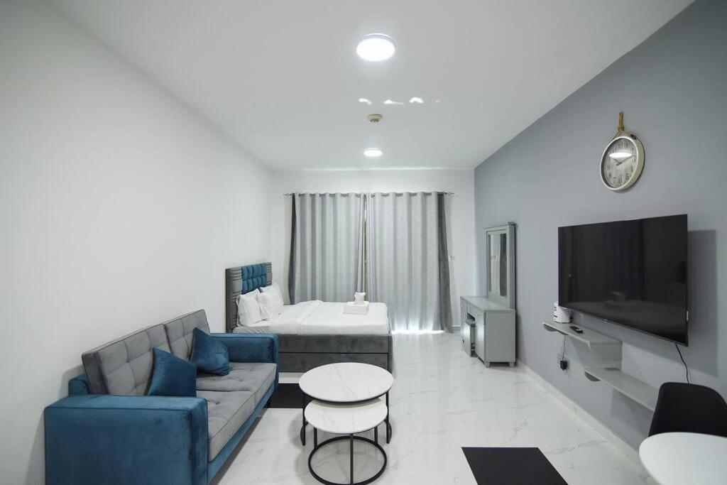 Luxury Studio - Impz - Production Daire