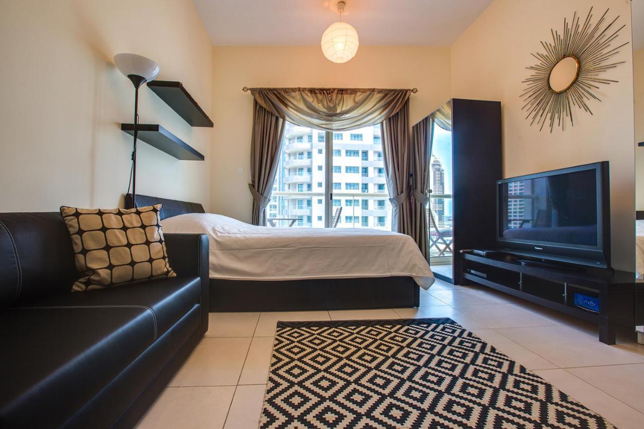 Beautiful On 10 Floor Of Marina View Tower