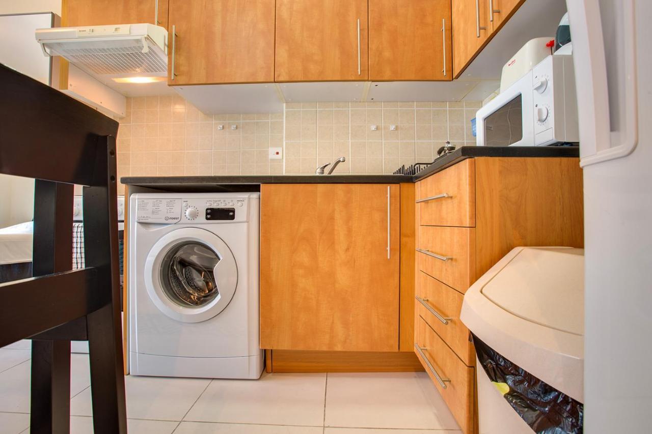 Beautiful On 10 Floor Of Marina View Tower Apartment