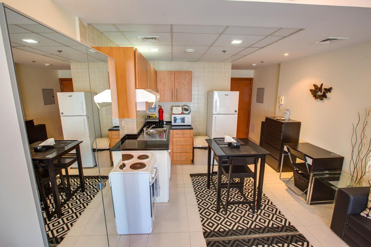 Beautiful On 10 Floor Of Marina View Tower Apartment