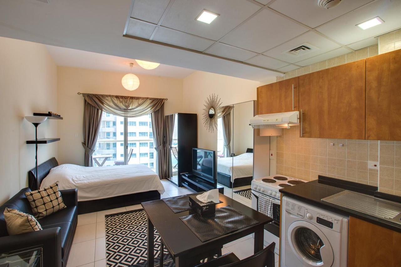 Beautiful On 10 Floor Of Marina View Tower *