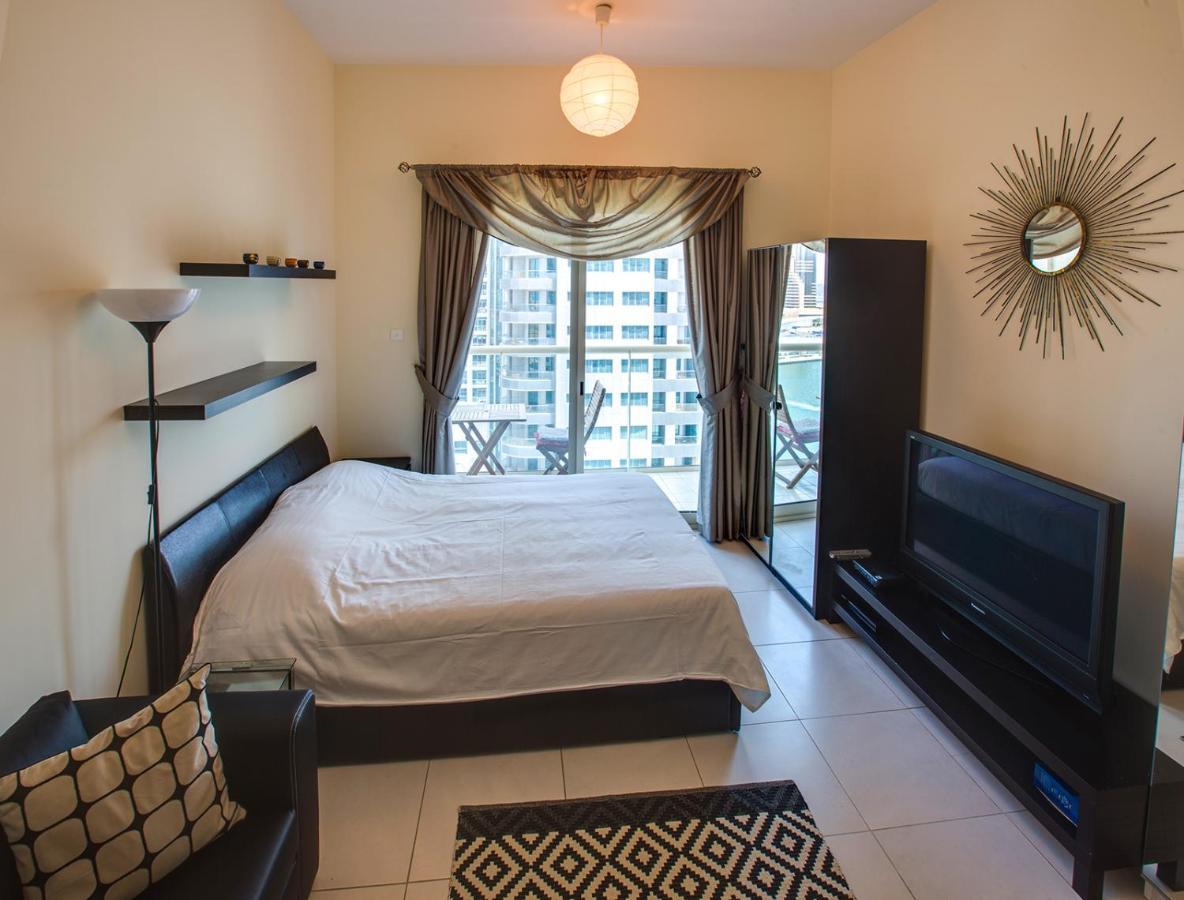 Beautiful On 10 Floor Of Marina View Tower Apartment