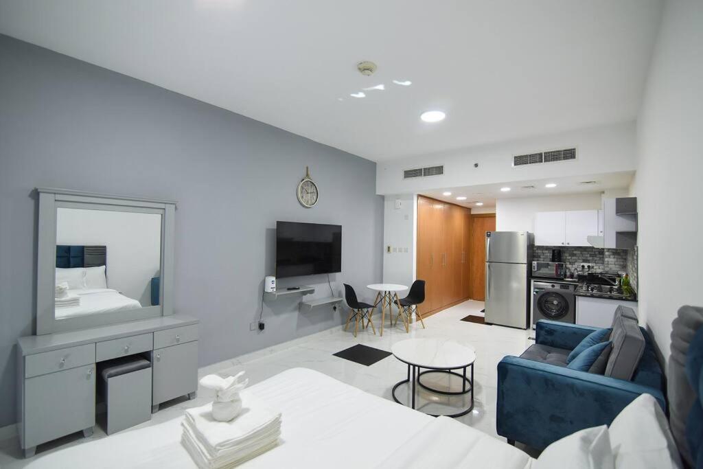 Luxury Studio - Impz - Production Daire Dubai