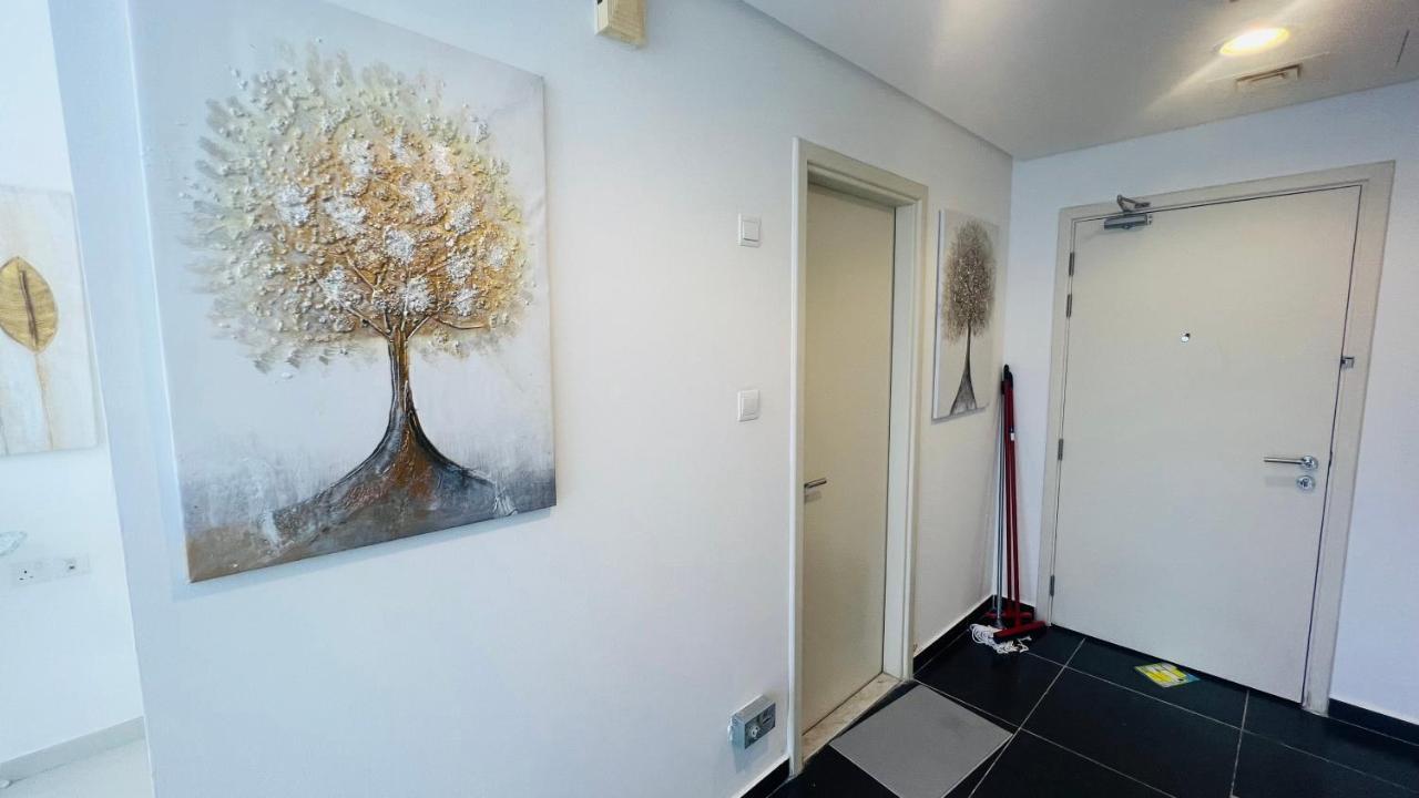 Newly Furnished Bright And Cozy - Damac Hills