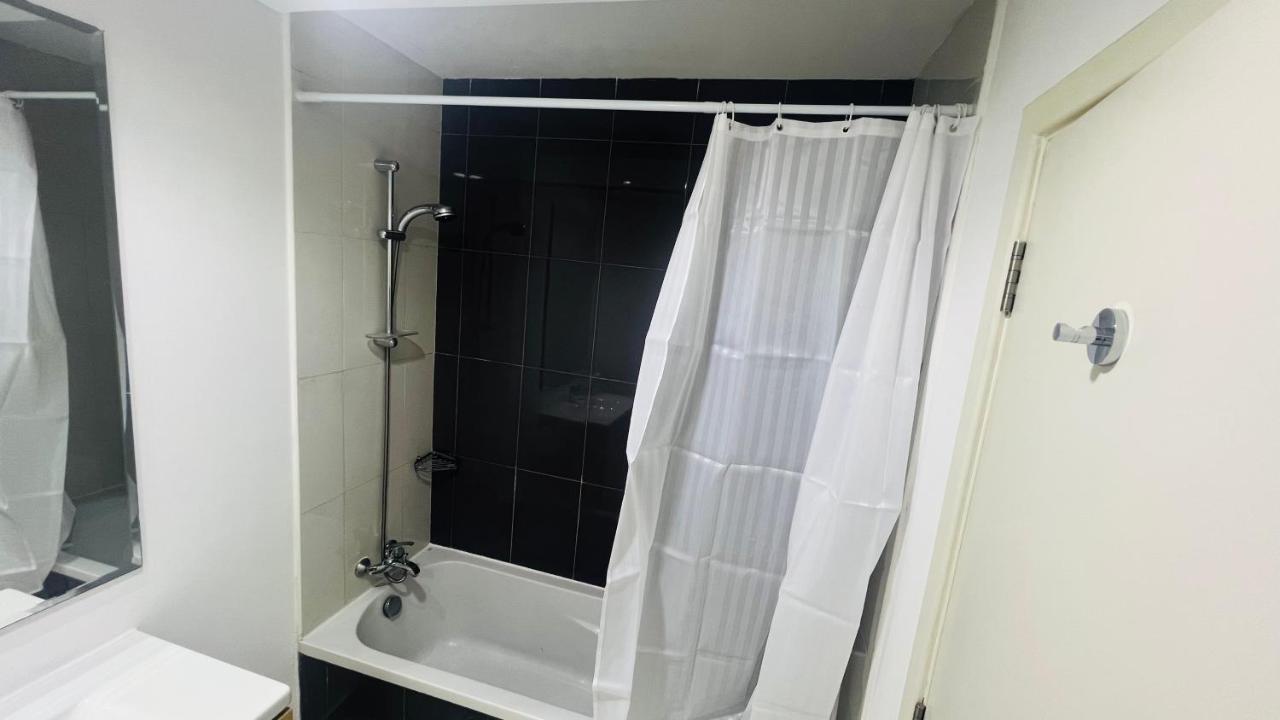 Newly Furnished Bright And Cozy - Damac Hills * Dubai