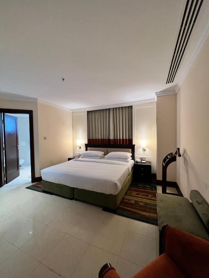 City Seasons Aparthotel