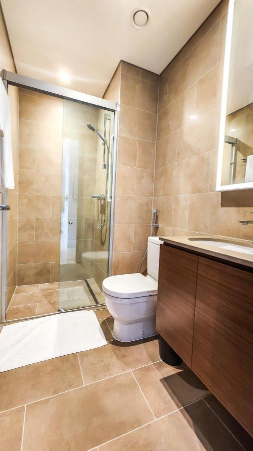By Latinem Luxury 2br Holiday Cvr A2707 Near Burj Khalifa Apartment Dubai