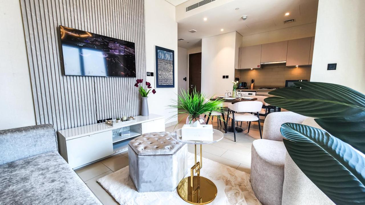 By Latinem Luxury 1br Cvr A2309 Near Burj Khalifa Dubai